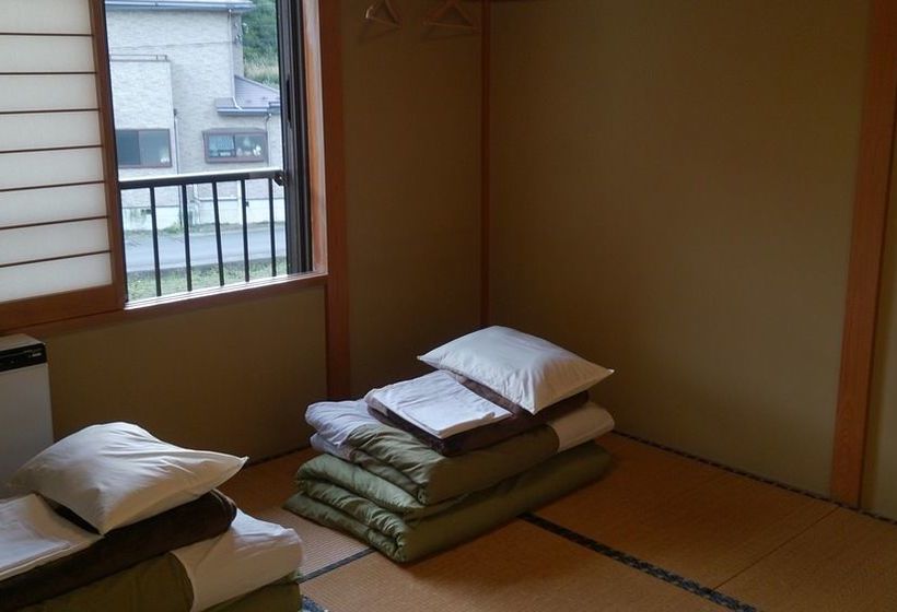 Teishaba Guesthouse & Cafe Hostel