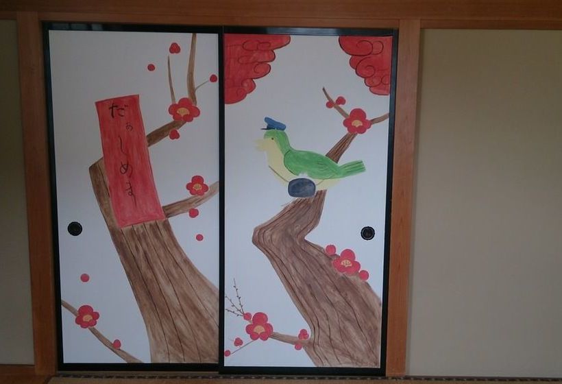 Teishaba Guesthouse & Cafe Hostel