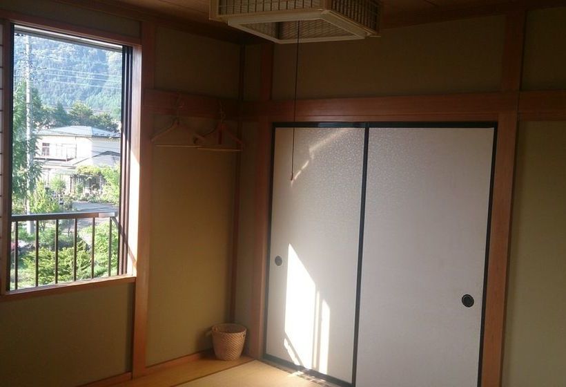 Teishaba Guesthouse & Cafe Hostel