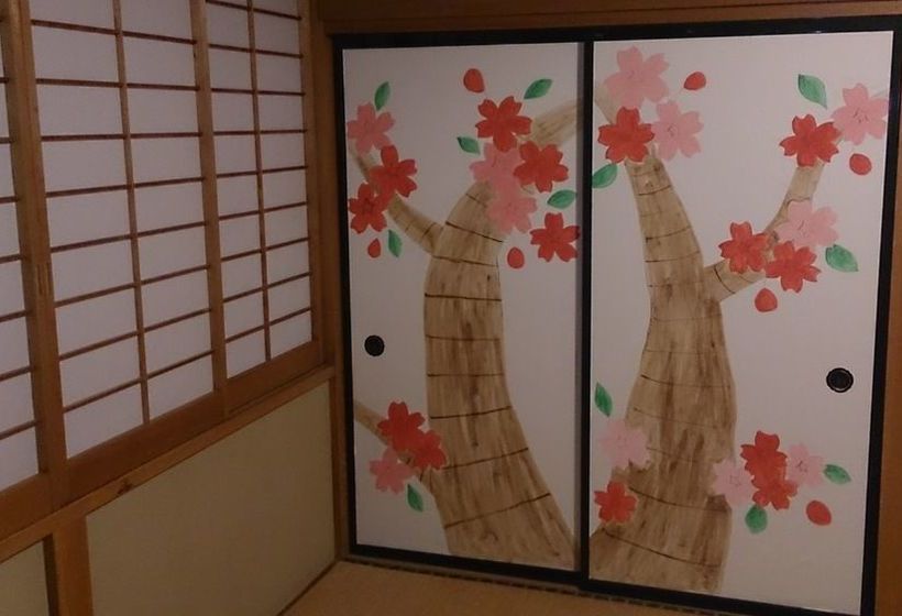 Teishaba Guesthouse & Cafe Hostel