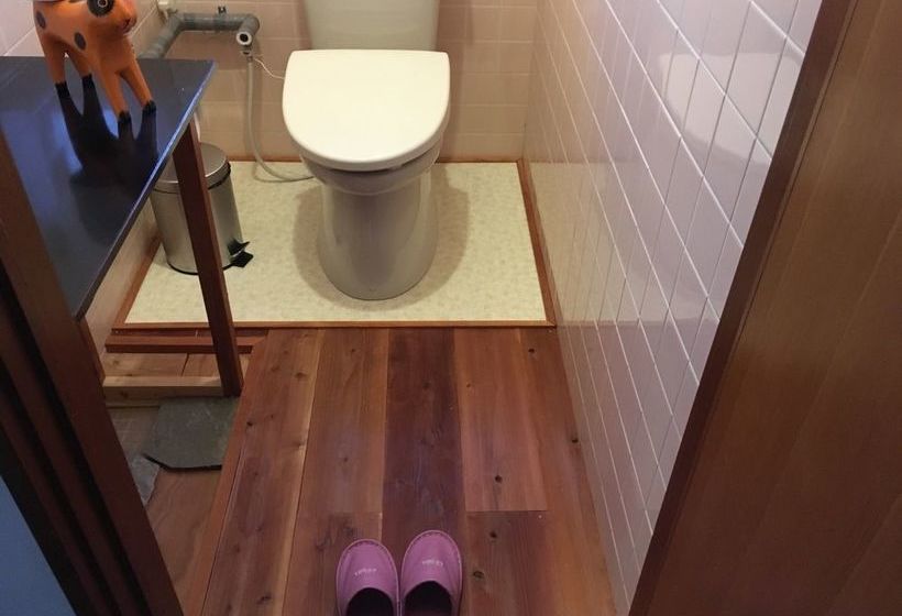 Teishaba Guesthouse & Cafe Hostel