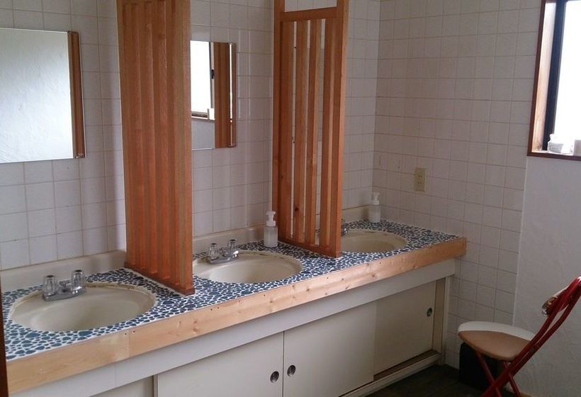 Teishaba Guesthouse & Cafe Hostel