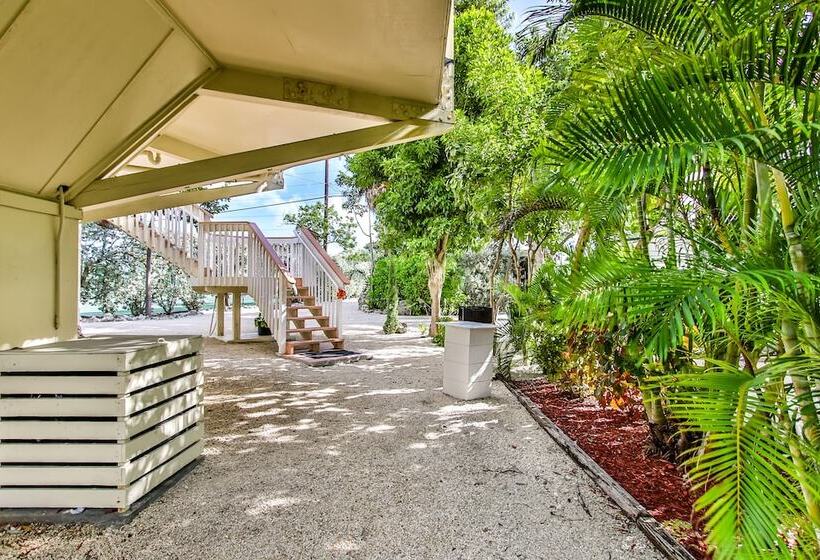 The Reef At Marathon