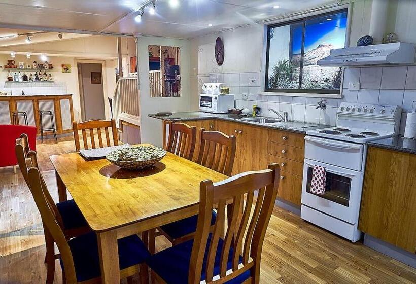 Underground Bed & Breakfast