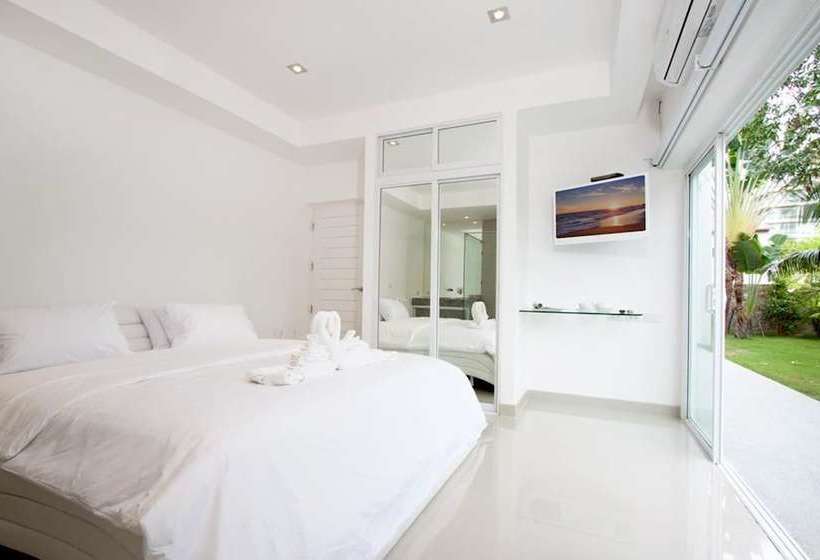 Villa 7th Heaven Beach Front