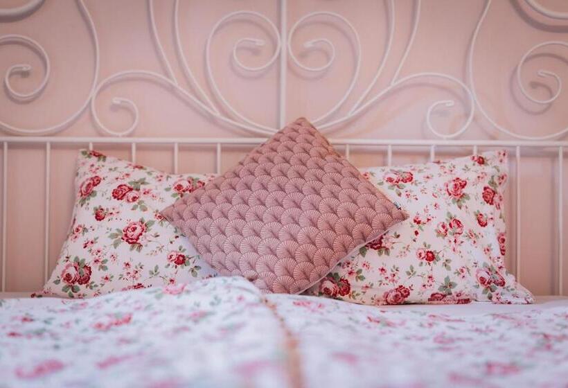 مبيت وإفطار Platános Kúria