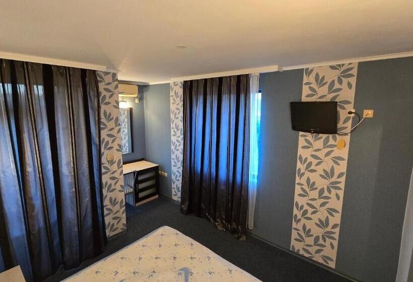 بنسيون Excelsior Family