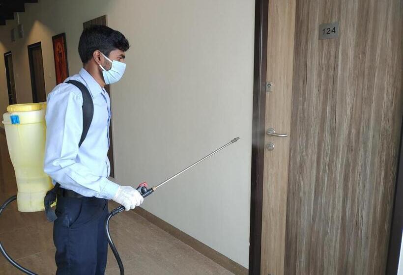 Отель Downtown Business