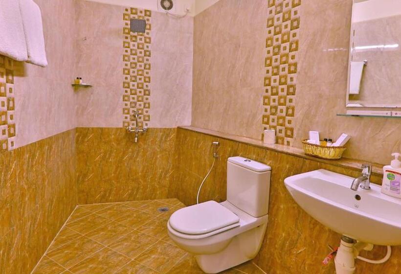 Отель Downtown Business