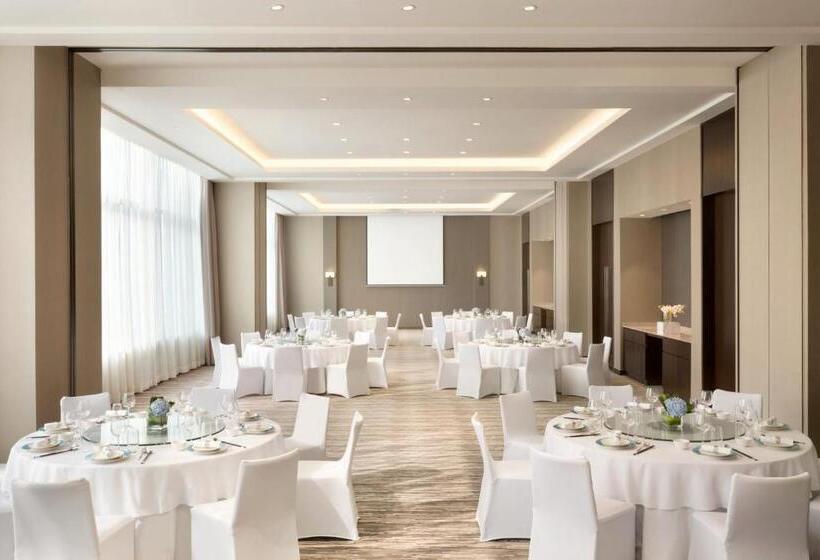 Отель Hyatt Place Shanghai New Hongqiao