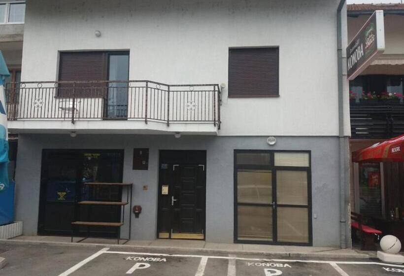 פנסיון Rooms Adrijana