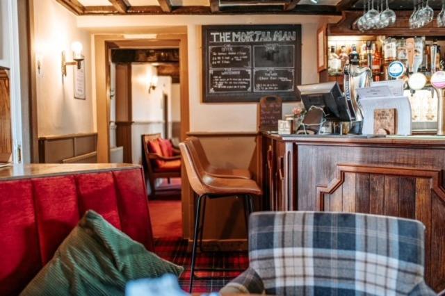 הוסטל The Mortal Man Inn