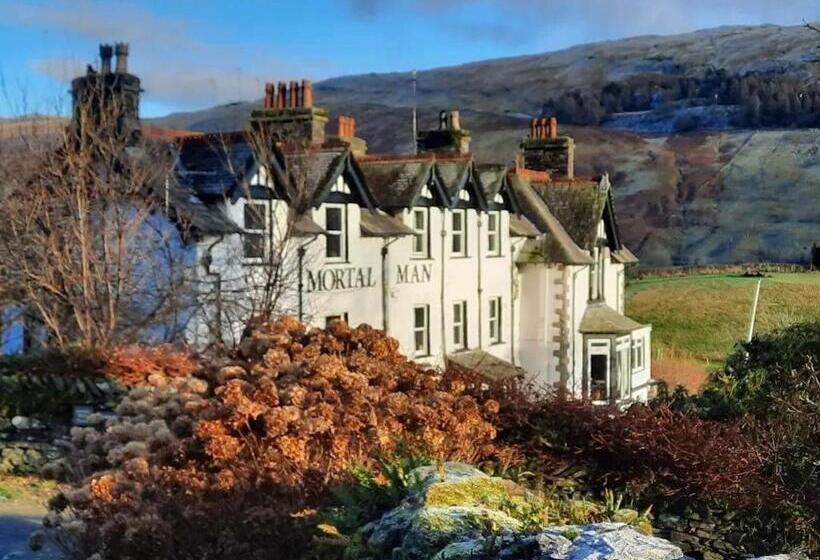 הוסטל The Mortal Man Inn