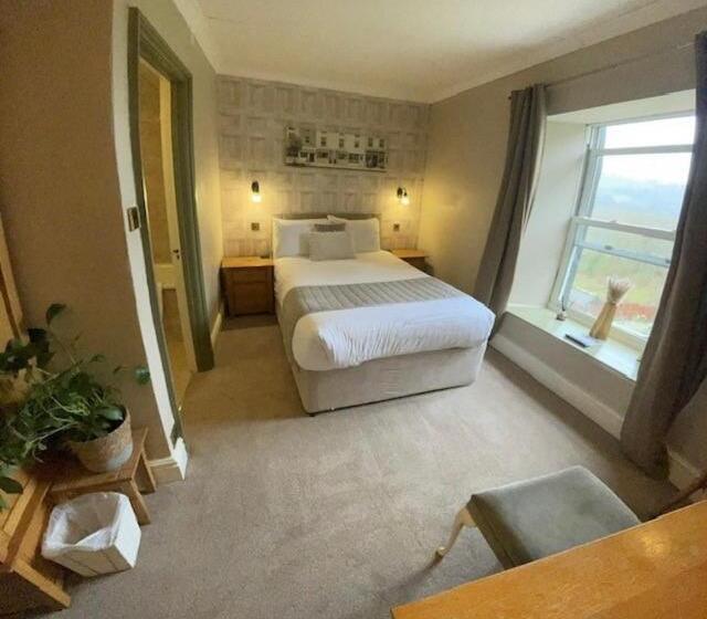 הוסטל The Mortal Man Inn