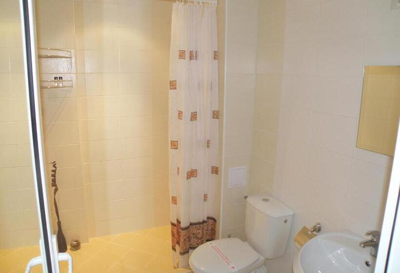 בית מלון כפרי Makao Family