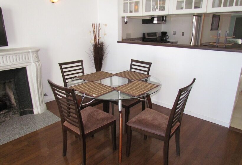 3 Bedroom House On The Beach