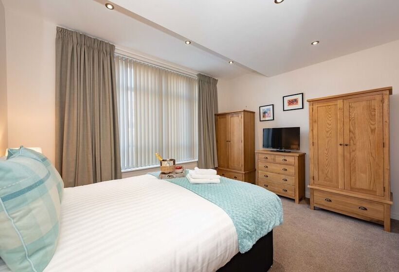 Abbey Apartments Modern Aparthotel For Tourists & Professionals