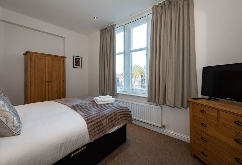 Abbey Apartments Modern Aparthotel For Tourists & Professionals