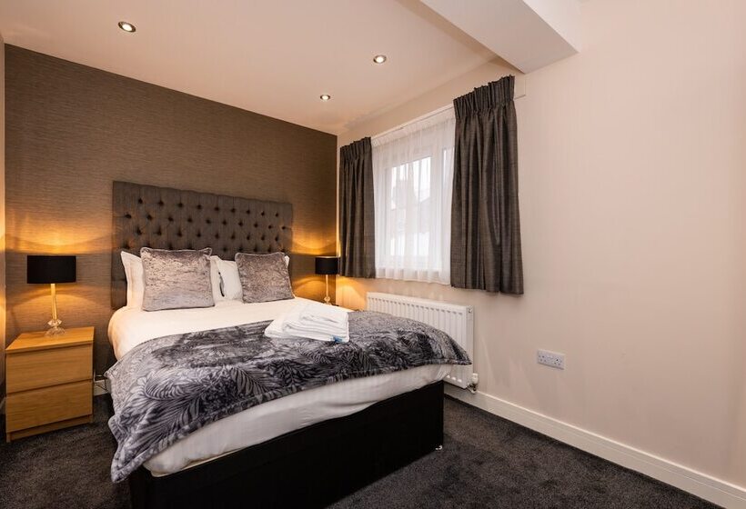 Abbey Apartments Modern Aparthotel For Tourists & Professionals