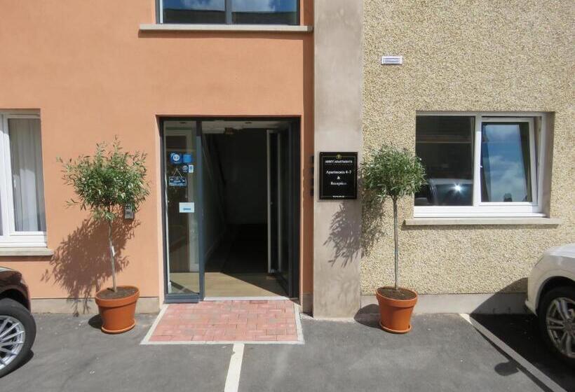 Abbey Apartments Modern Aparthotel For Tourists & Professionals