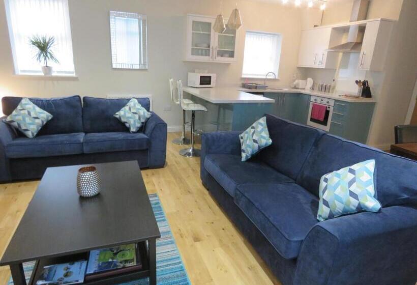 Abbey Apartments Modern Aparthotel For Tourists & Professionals