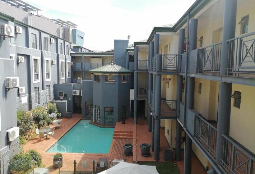 Airport Inn And Suites