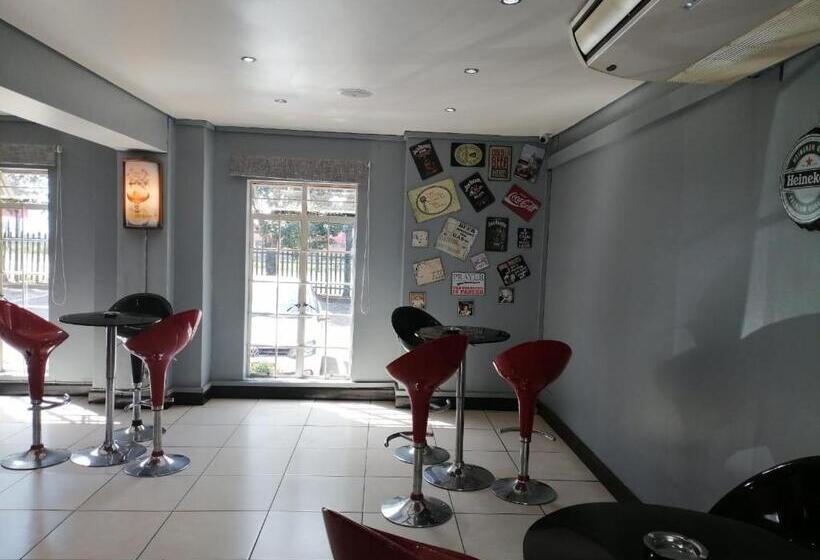 Airport Inn And Suites