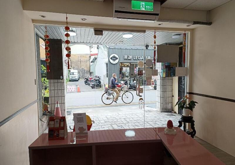 Df Park Space Hostel