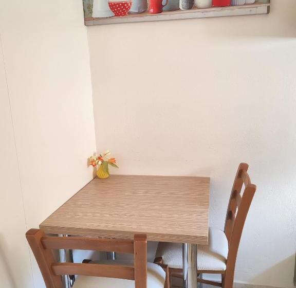 Angelica Studios And Apartments