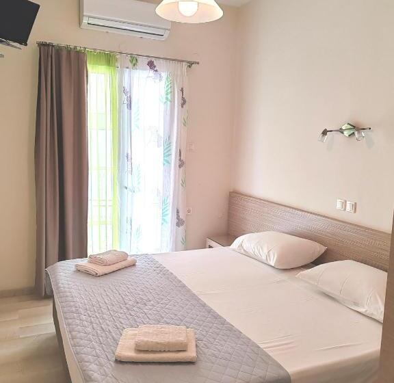 Angelica Studios And Apartments