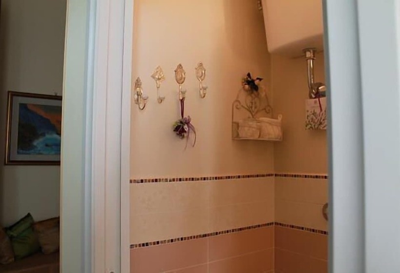 تختخواب و صبحانه Da Agnese Locazioni Brevi