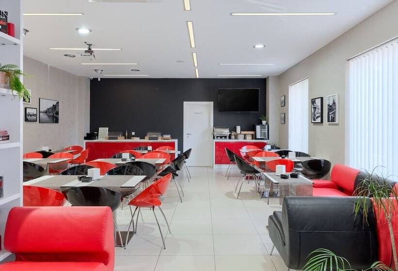 مبيت وإفطار Pula City Center Accommodation With Free Parking