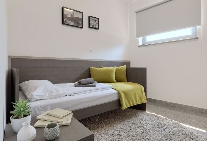 مبيت وإفطار Pula City Center Accommodation With Free Parking