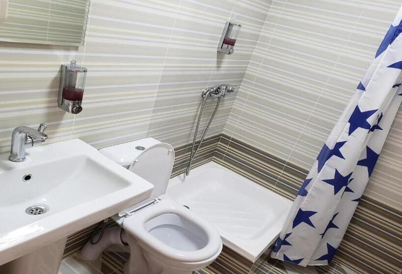 مبيت وإفطار Sarrafon Guest House