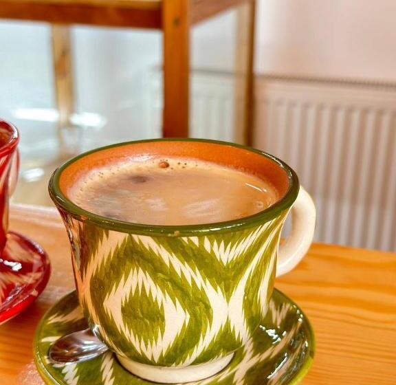 مبيت وإفطار Sarrafon Guest House