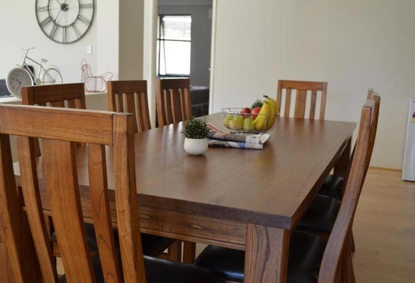 Ellard Bed & Breakfast