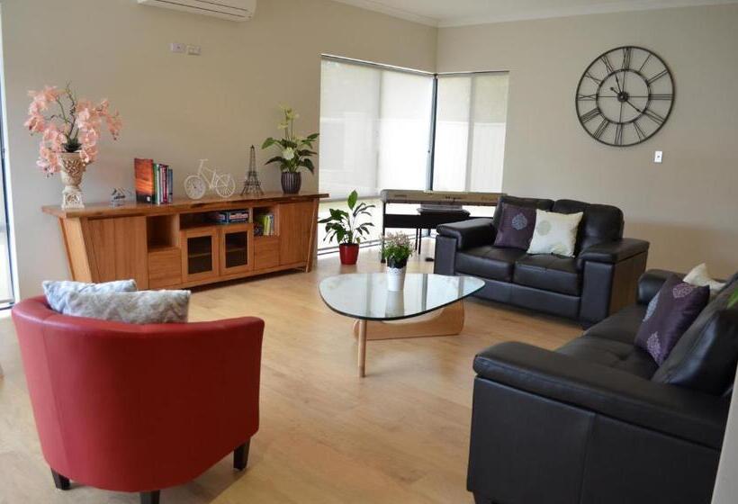 Ellard Bed & Breakfast