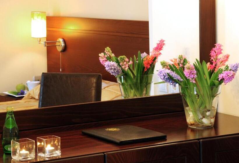 Flisvos Hotel Nafpaktos