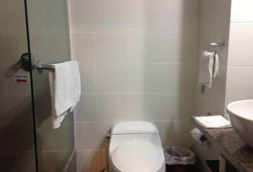 Guayaquil Airport Suites Mall Del Sol