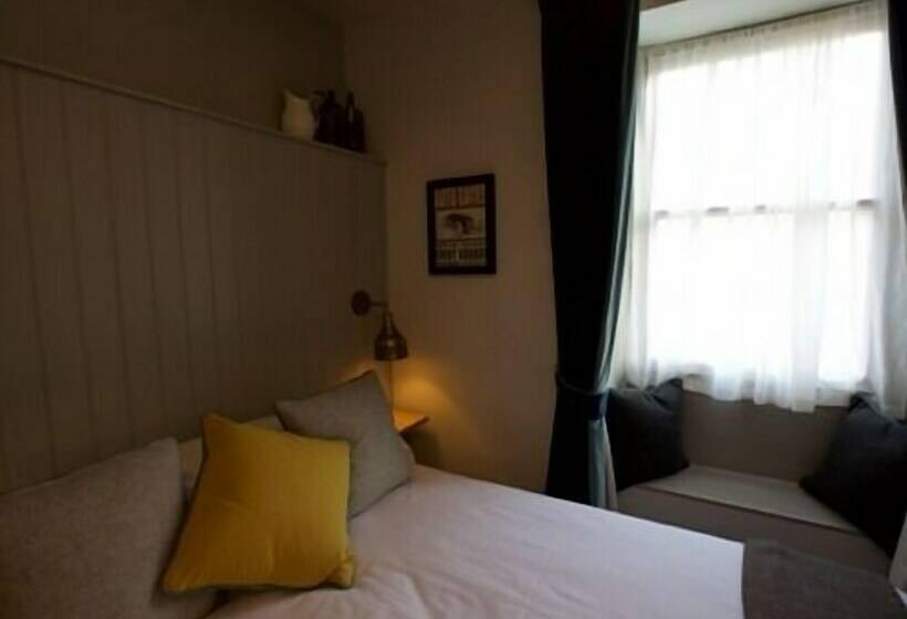 فندق فئة نجمة واحدة Woodstock Arms