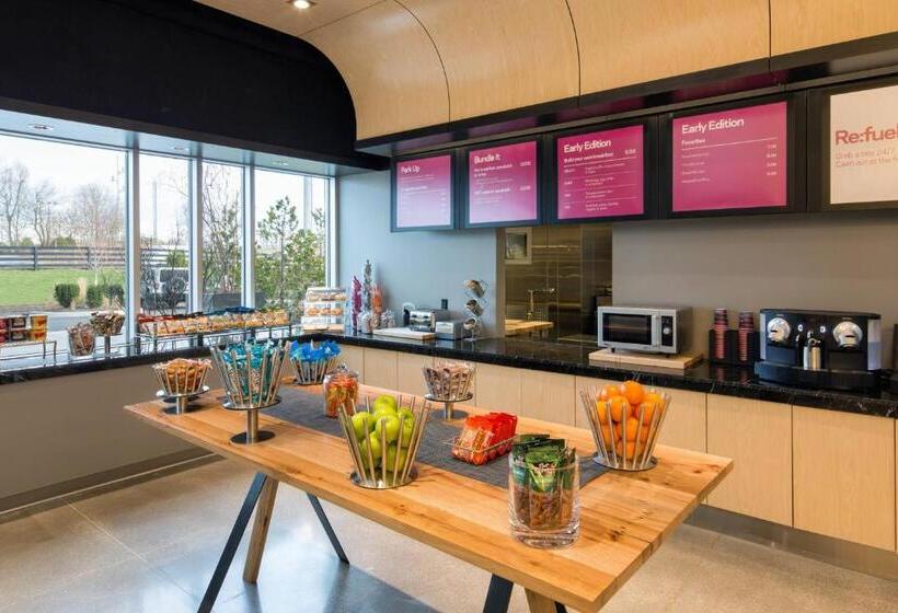 בית מלון כפרי Aloft Louisville East