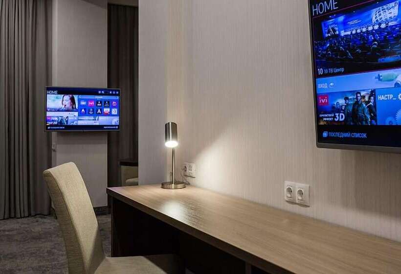 Отель Alpha Business