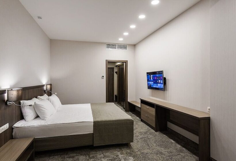 Отель Alpha Business