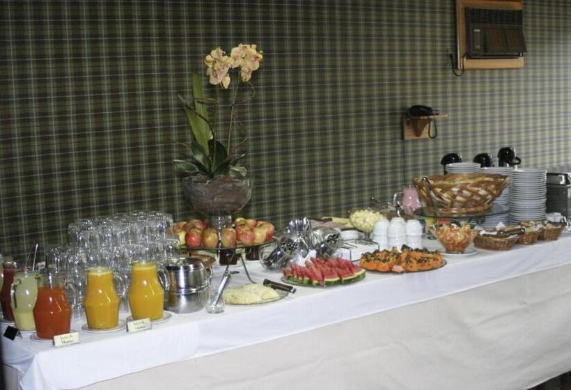 Отель Augustus Plaza