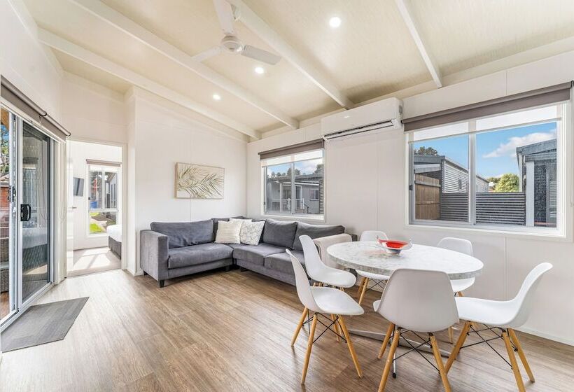 هتل Big4 Tasman Holiday Parks   Warrnambool