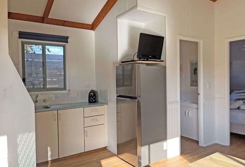 هتل Big4 Tasman Holiday Parks   Warrnambool