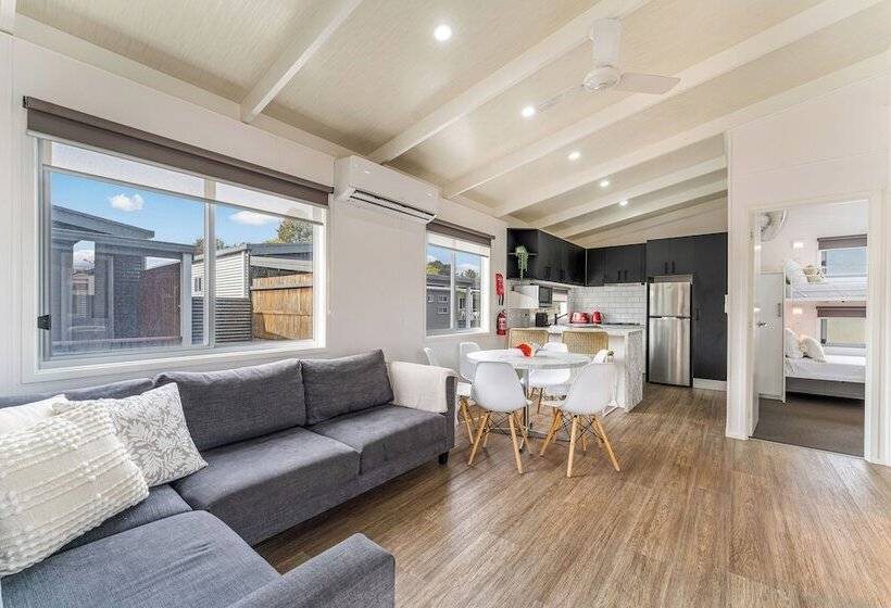 هتل Big4 Tasman Holiday Parks   Warrnambool