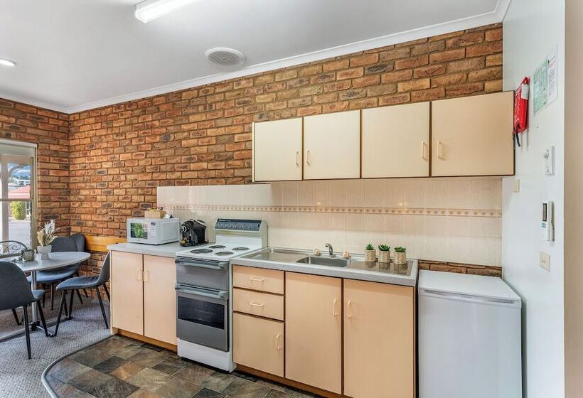 هتل Big4 Tasman Holiday Parks   Warrnambool