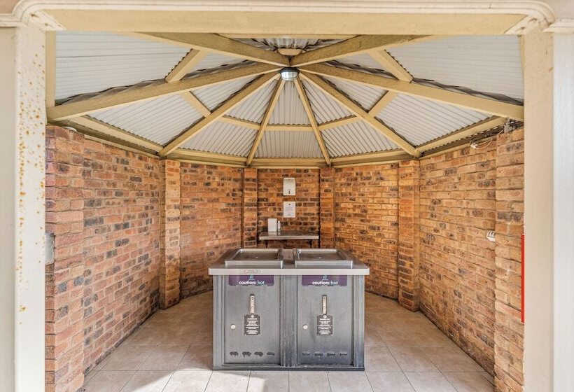 هتل Big4 Tasman Holiday Parks   Warrnambool