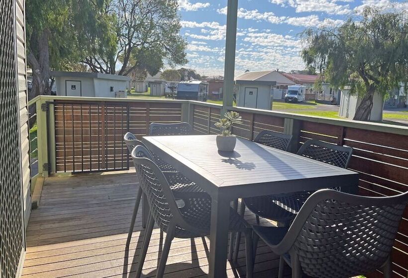 هتل Big4 Tasman Holiday Parks   Warrnambool
